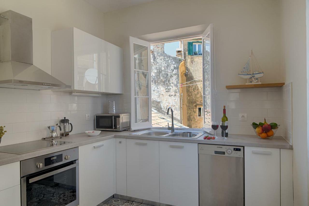Serene Sea View Apartment In Corfu Old Town Eksteriør billede